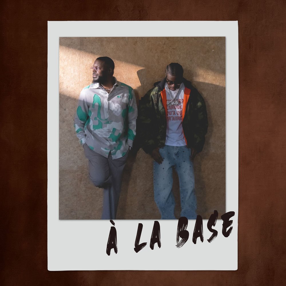 À la base